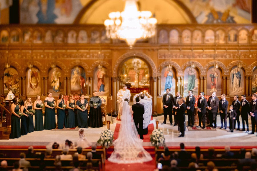 The bride and groom saying there vows.